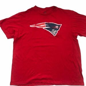 New England Patriots Men's XL Red Short Sleeved Football Team Sports T-S…